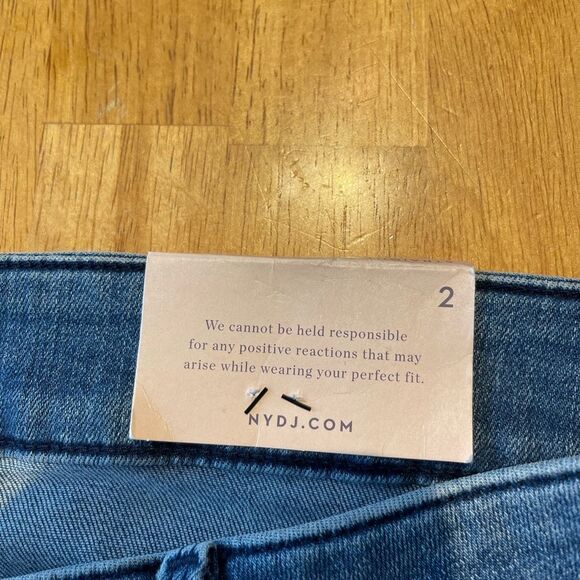 NYDJ Marilyn Straight Ankle Jeans - Picture 8 of 9